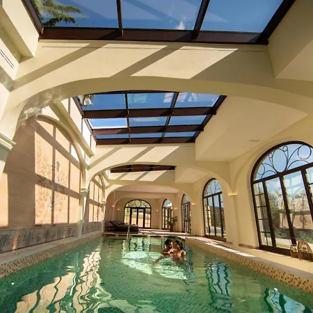 Casa de Campo Relais Monte Solare Wellness & *