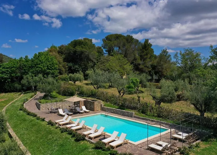 Casa rural Relais Monte Solare Wellness & *