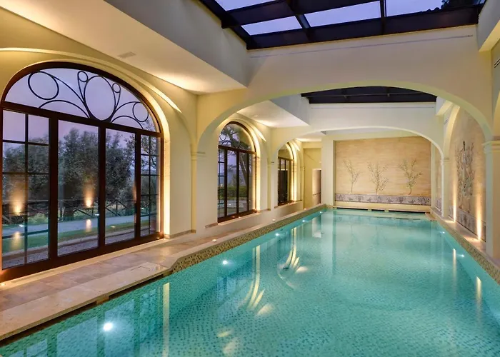 Casa rural Relais Monte Solare Wellness & *